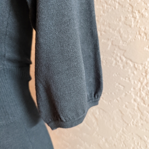 Size 3 Gray Sweater Dress babydoll style. In very good condition. Stretchy. Soft - Picture 3 of 4